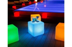 Poolstyle Lichtgevende Kubustafel - RGB LED -Hayward Verkoop poolstyle lichtgevende kubustafel rgb led 4